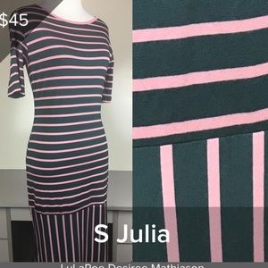 NWT LuLaRoe Julia Dress - Small